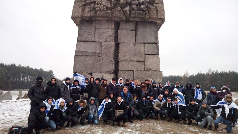 תלמידי תיכון תורה ומדע כפר סבא במסע לפולין 