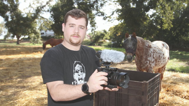 אור וייסברג. צילם, הקליט, ביים וראיין