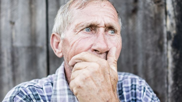 "מטילים עליו אימה"