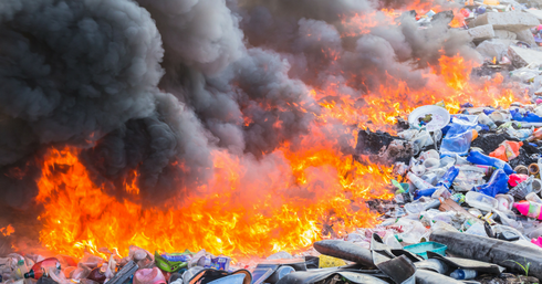 מכה לאומית. שריפת פסולת | צילום להמחשה: שאטרסטוק
